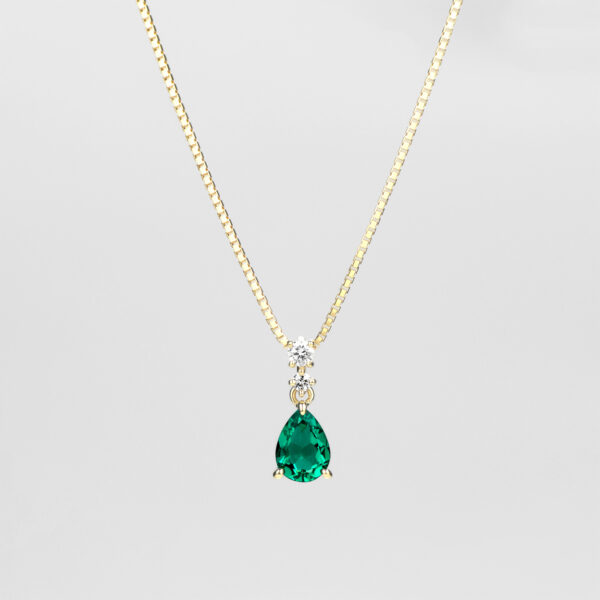 573.高品質ノンエンハンスメントエメラルドゴールドネックレス