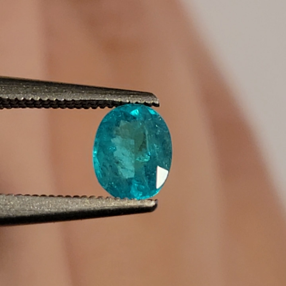 ブラジル産バターリャ鉱山パライバトルマリン0.371ct(中央宝石