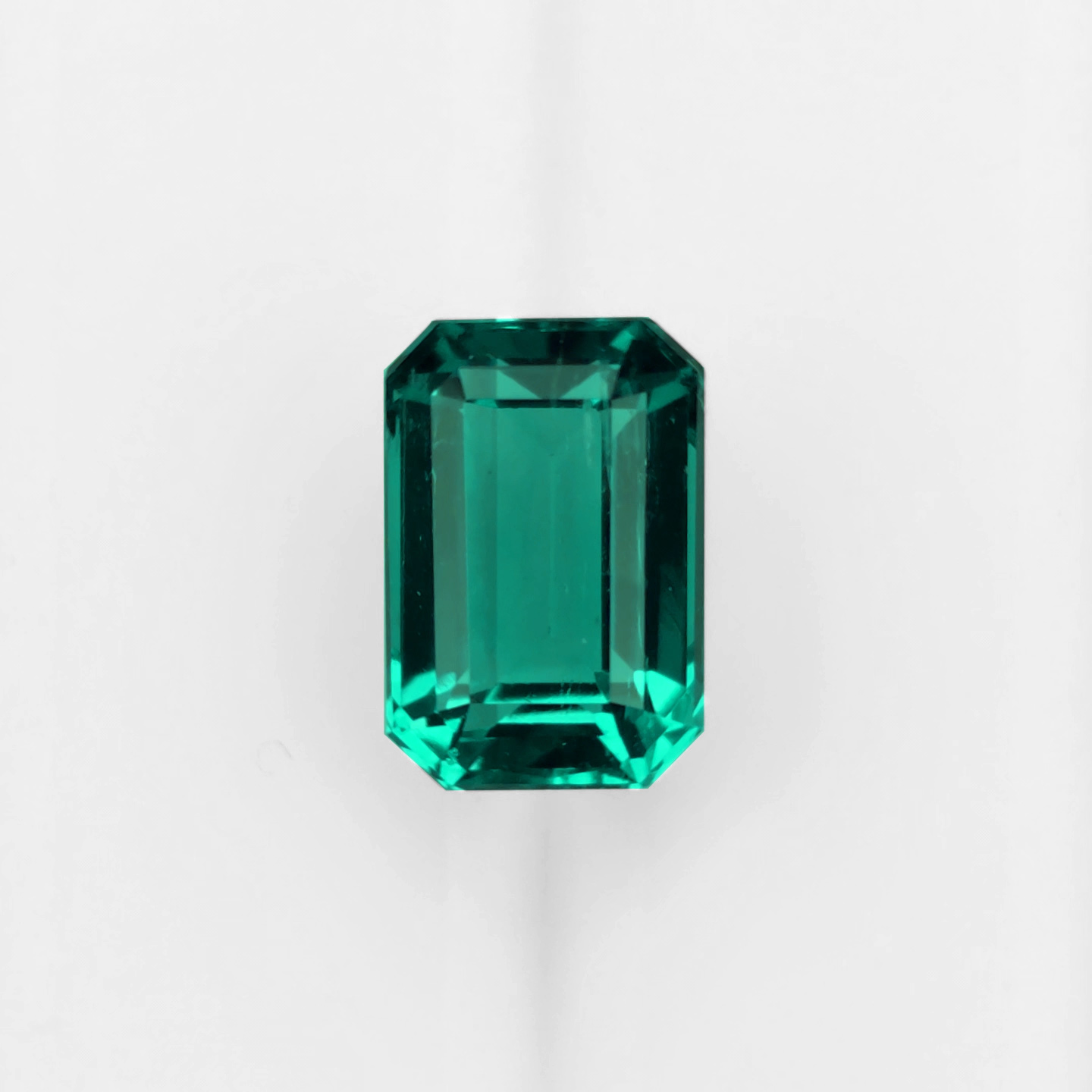 エメラルド コロンビア産無処理エメラルド(ノンオイル)1.51ct(GUBELIN宝石