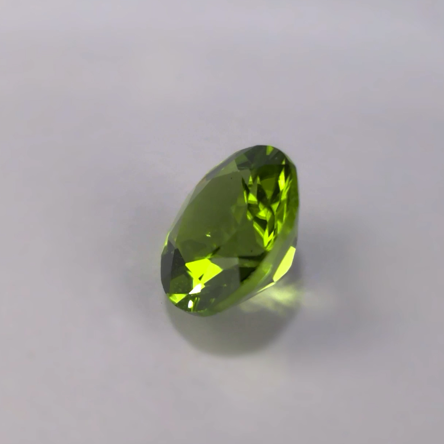 ペリドット3.57 ct No57393宝石ルースいしや